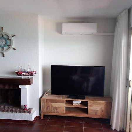 Acogedor Y Amplio Apartamento Familiar A Pie De Playa Calafell Exterior foto